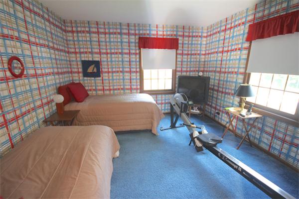 43 Crestwood Road Marblehead, MA 01945 - Photo 23 of 24