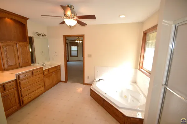 $539,900 | 1010 Southwest Ottawa Trail, Topeka, KS 66615