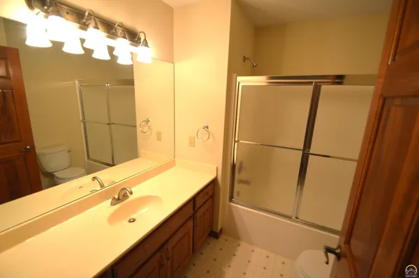 $539,900 | 1010 Southwest Ottawa Trail, Topeka, KS 66615