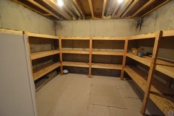 $539,900 | 1010 Southwest Ottawa Trail, Topeka, KS 66615