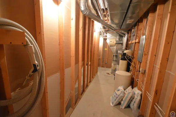 $539,900 | 1010 Southwest Ottawa Trail, Topeka, KS 66615