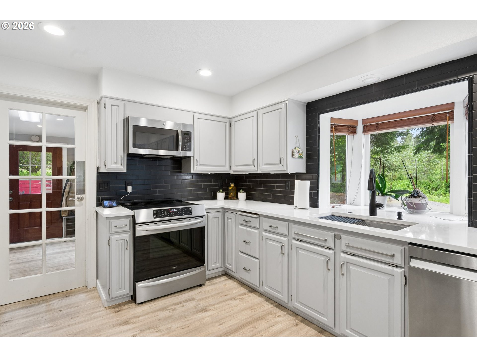 24382 South Elwood Road Colton, OR 97017 - Photo 12 of 44 Kitchen
