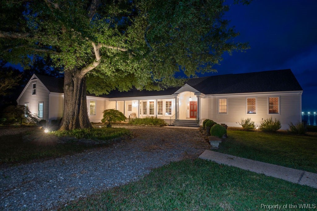 1452 Mercer Road Gloucester Point, VA 23062 - Photo 40 of 50 Gallery Image 40