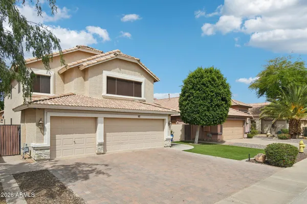$725,000 | 704 East Windsor Drive, Gilbert, AZ 85296