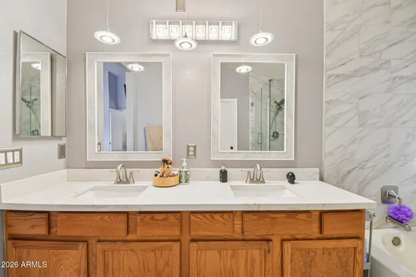 $725,000 | 704 East Windsor Drive, Gilbert, AZ 85296
