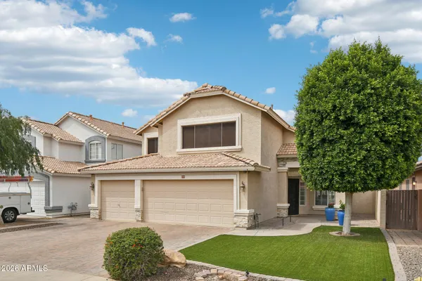 $725,000 | 704 East Windsor Drive, Gilbert, AZ 85296