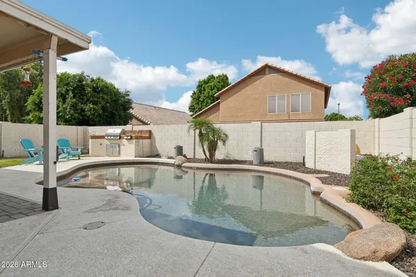 $725,000 | 704 East Windsor Drive, Gilbert, AZ 85296