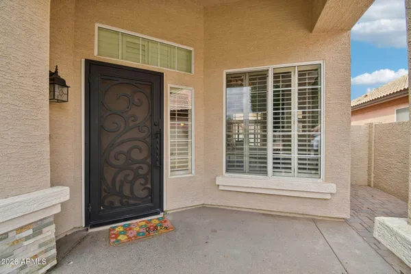 $725,000 | 704 East Windsor Drive, Gilbert, AZ 85296