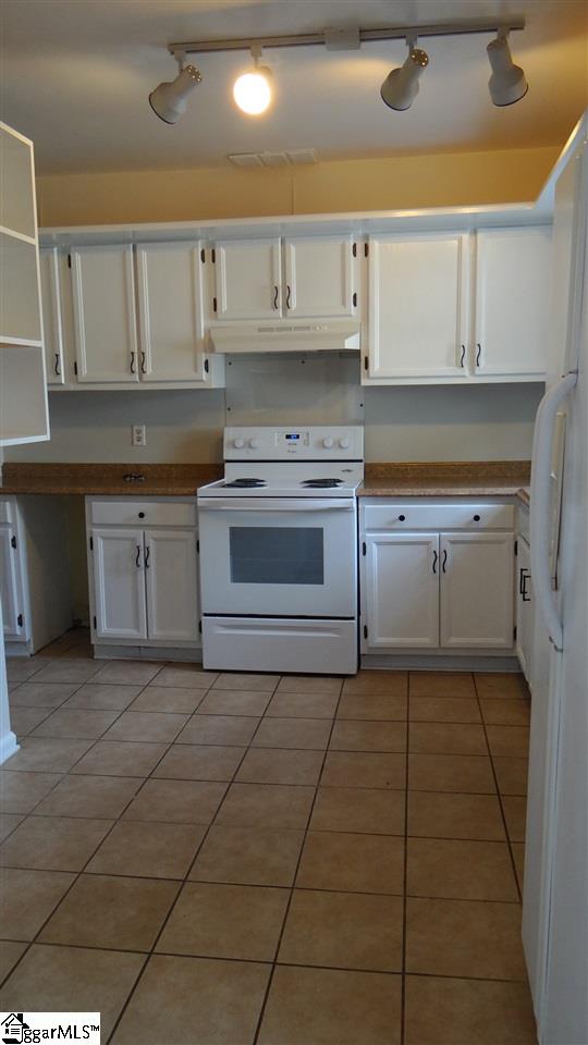 710 Hunts Bridge Road, Unit 8 Greenville, SC 29617 - Photo 6 of 29