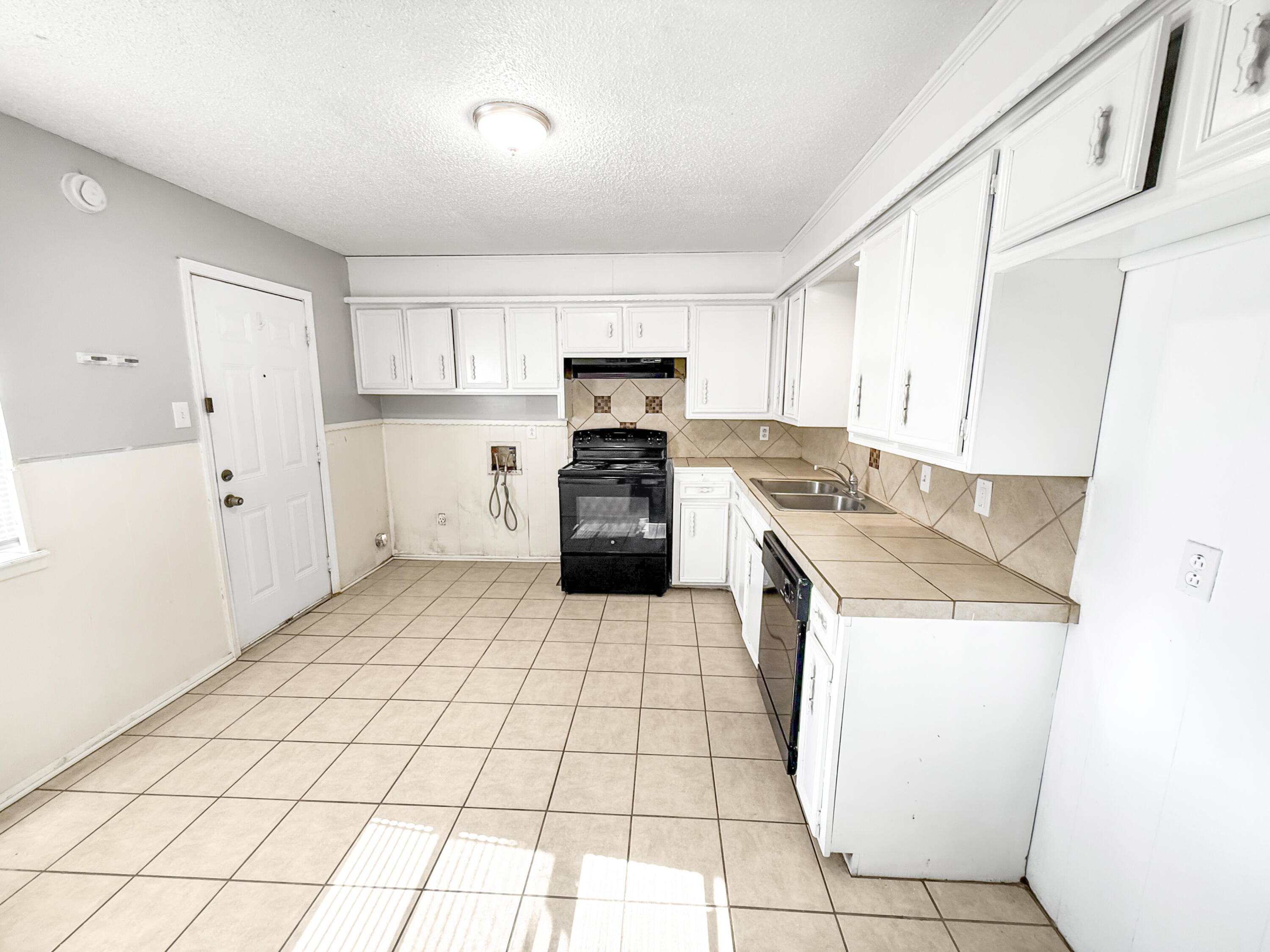 2302 40th Street Lubbock, TX 79412 - Photo 6 of 25 Unit A