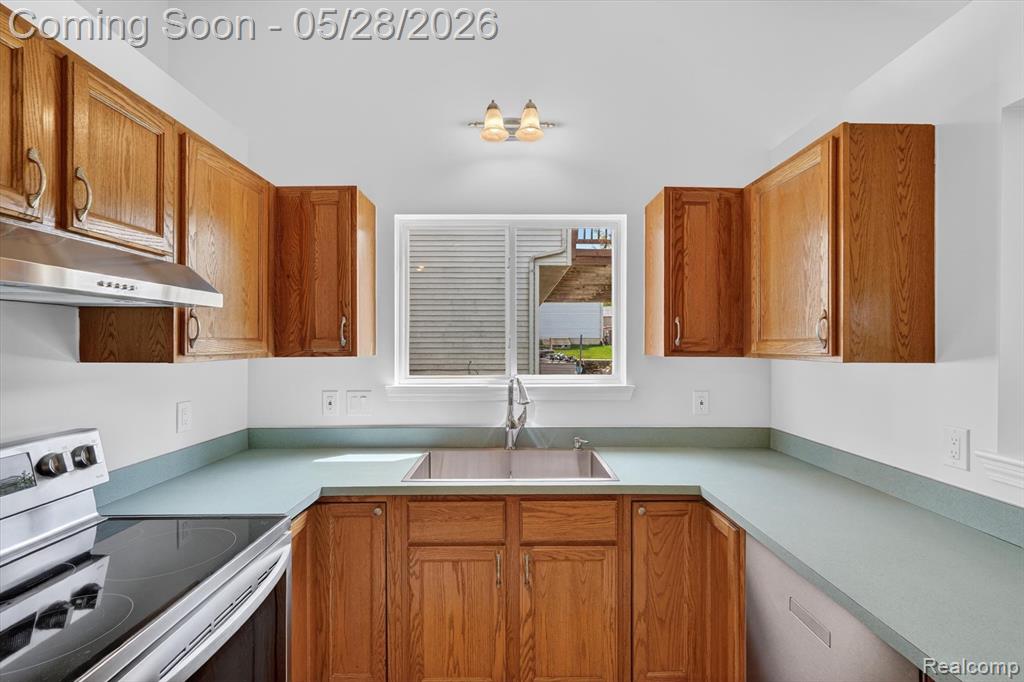1641 Chelsea Circle Howell, MI 48843 - Photo 13 of 36