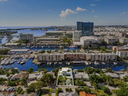 $6,900,000 | 1736 Southeast 14th Street, Fort Lauderdale, FL 33316