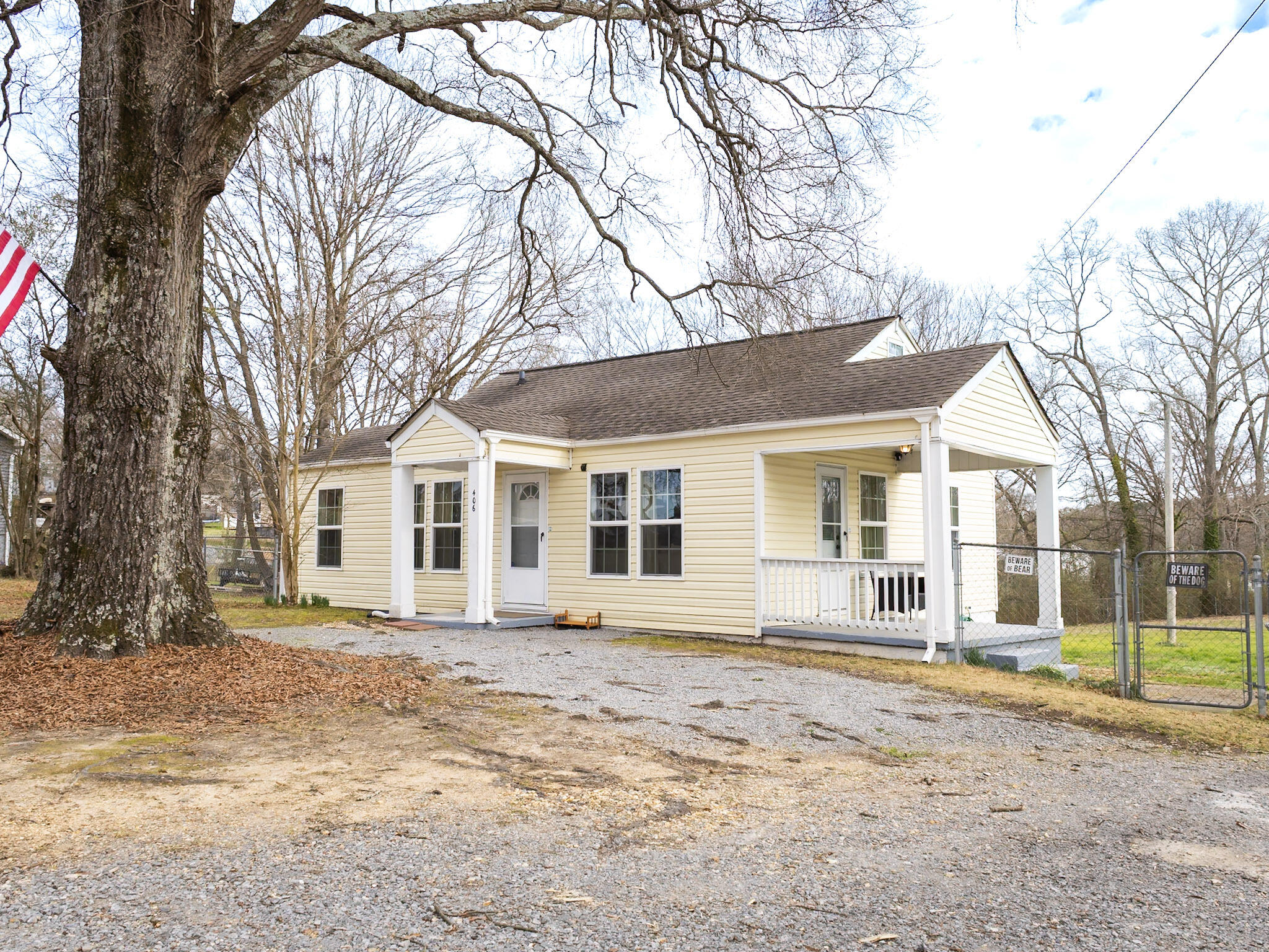 406 North Jenkins Road Rossville, GA 30741 - Photo 2 of 23 48-IMG_9684