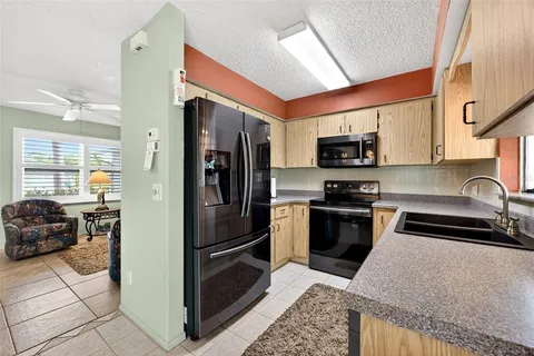 $290,000 | 1255 Lincoln Drive, Englewood, FL 34224