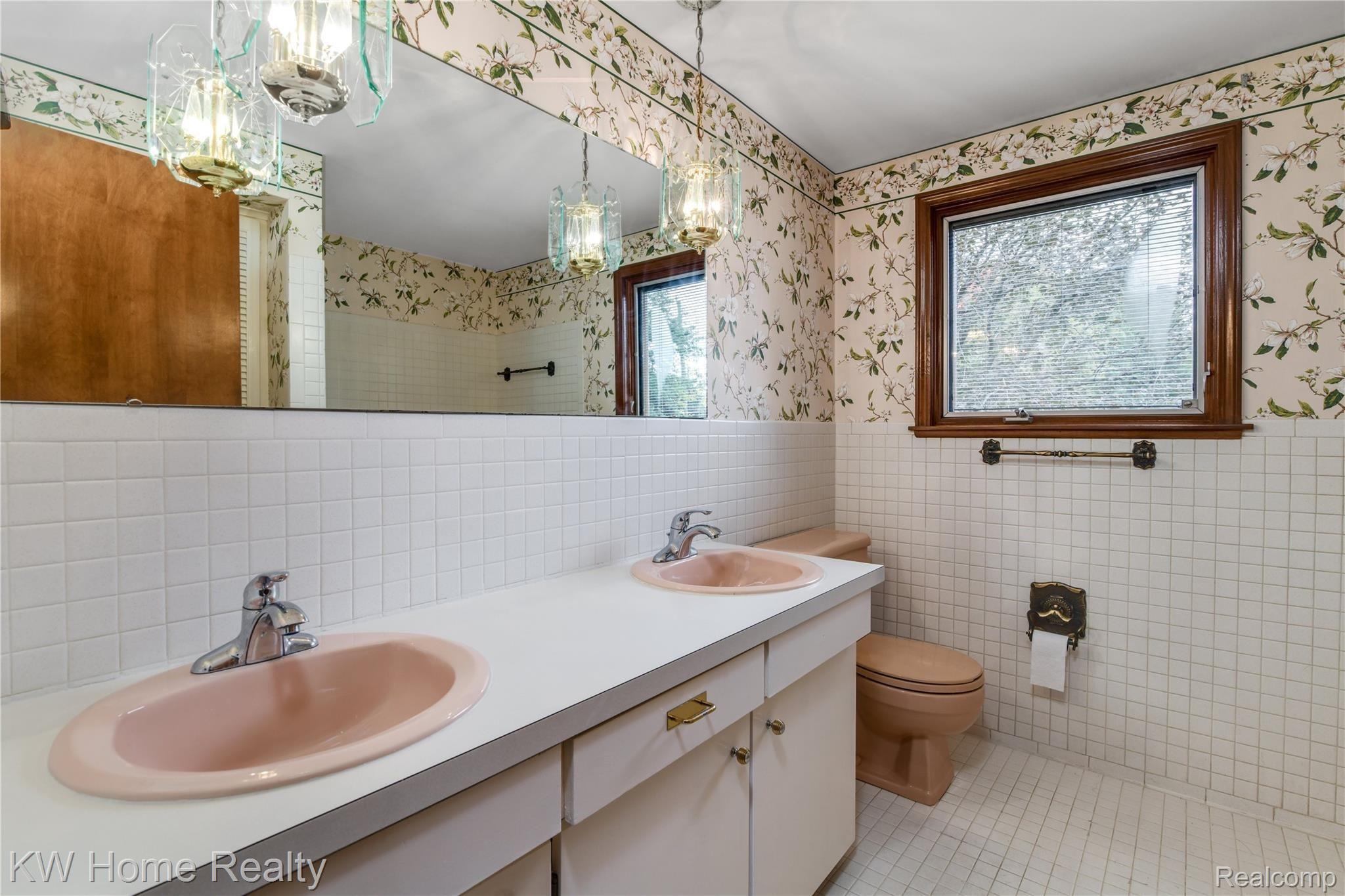 30059 Richmond Road Farmington, MI 48334 - Photo 25 of 39 29-print-30059 Richmond Road - Farmington Hills0024.jpg