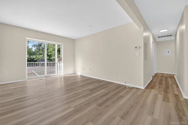 $2,850 | 10-12 Chestnut Street, Unit A105, Suffern, NY 10901