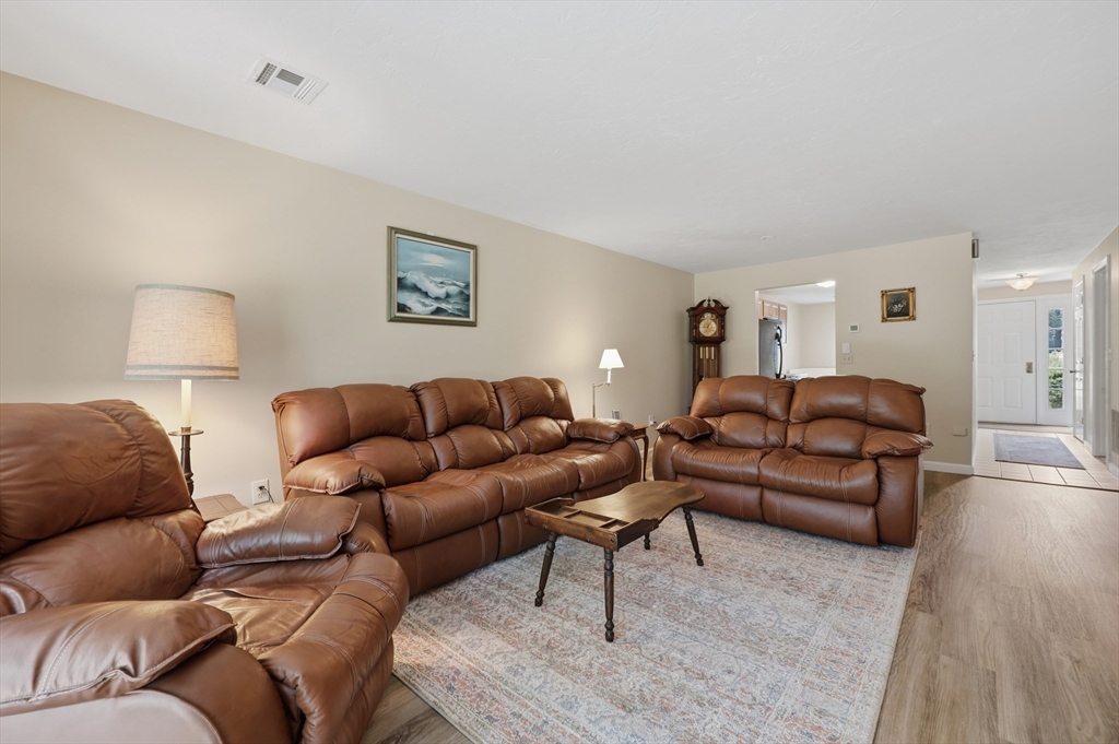 200 Ridgefield Circle, Unit 200A Clinton, MA 01510 - Photo 7 of 25