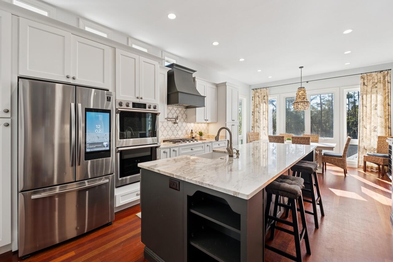 1770 Omni Boulevard Mount Pleasant, SC 29466 - Photo 20 of 54 Kitchen