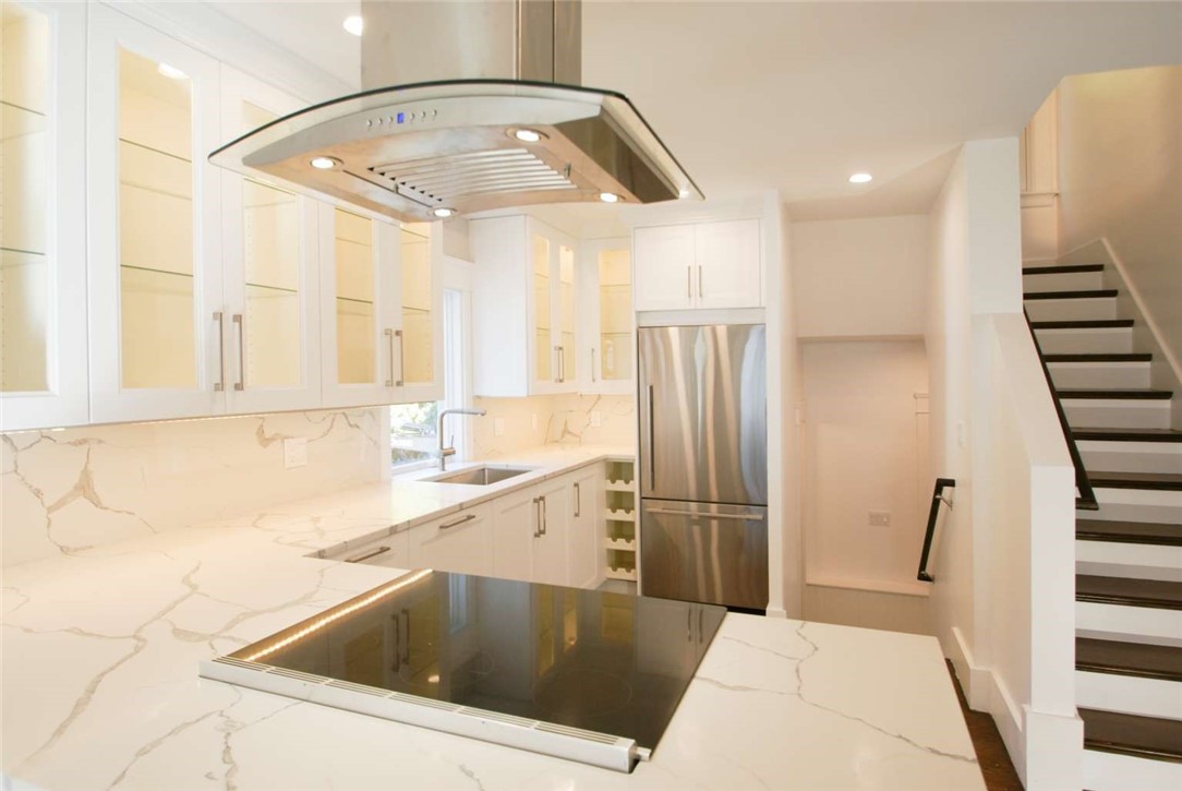 14 Ellery Road Newport, RI 02840 - Photo 4 of 39