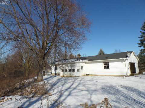 8164 Buckell Lake Road Holly, MI 48442 - Photo 33 of 36 20457116-32.JPG