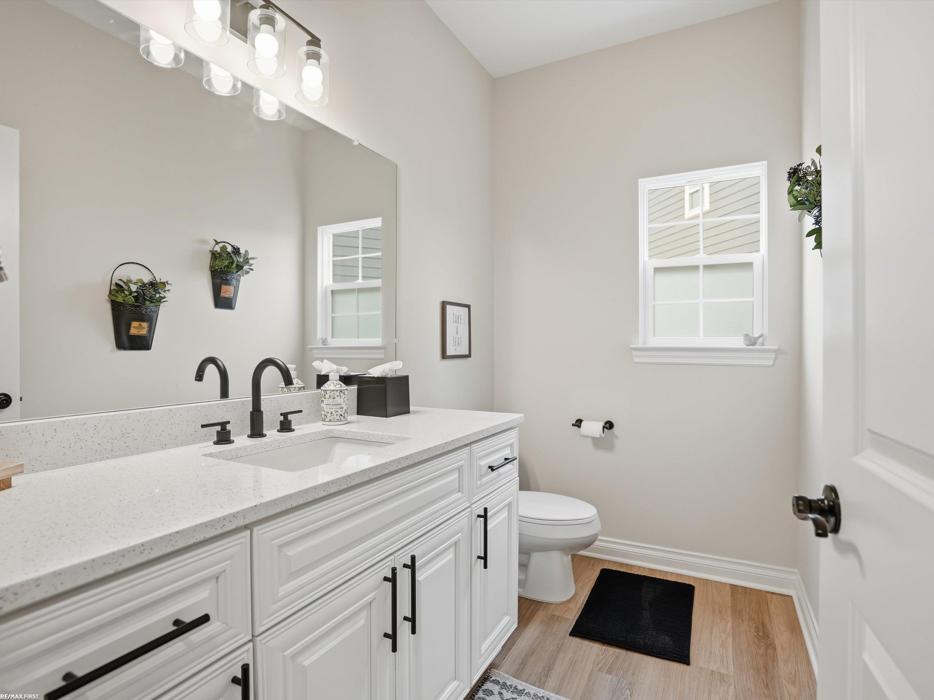 47121 Rosa Court New Baltimore, MI 48047 - Photo 31 of 53 50203723-0e7e14ac-56cb-4235-860a-a2adf3117bca.JPG