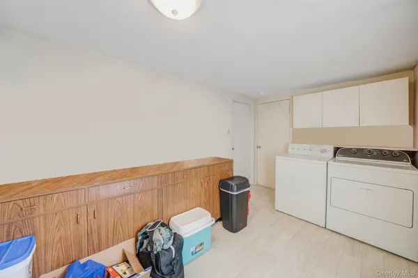 $679,000 | 22 Bucknell Lane, Stony Brook, NY 11790