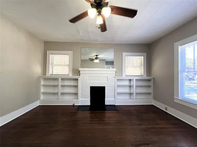 $1,100 | 821 West Hickory Street, Denton, TX 76201