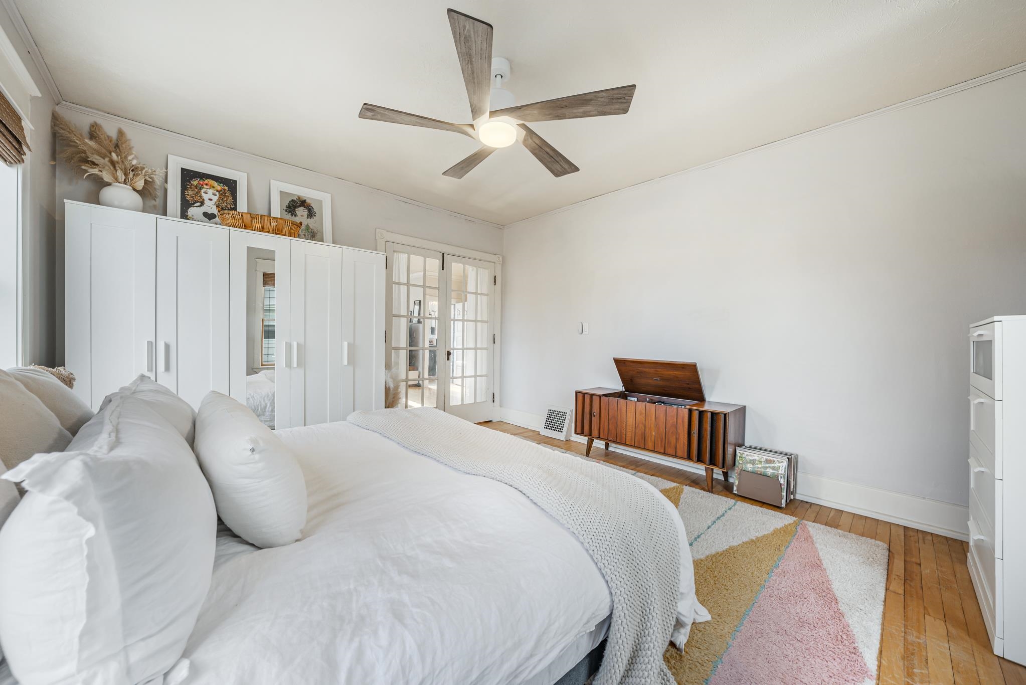 517 South Locust Street Appleton, WI 54914 - Photo 11 of 42