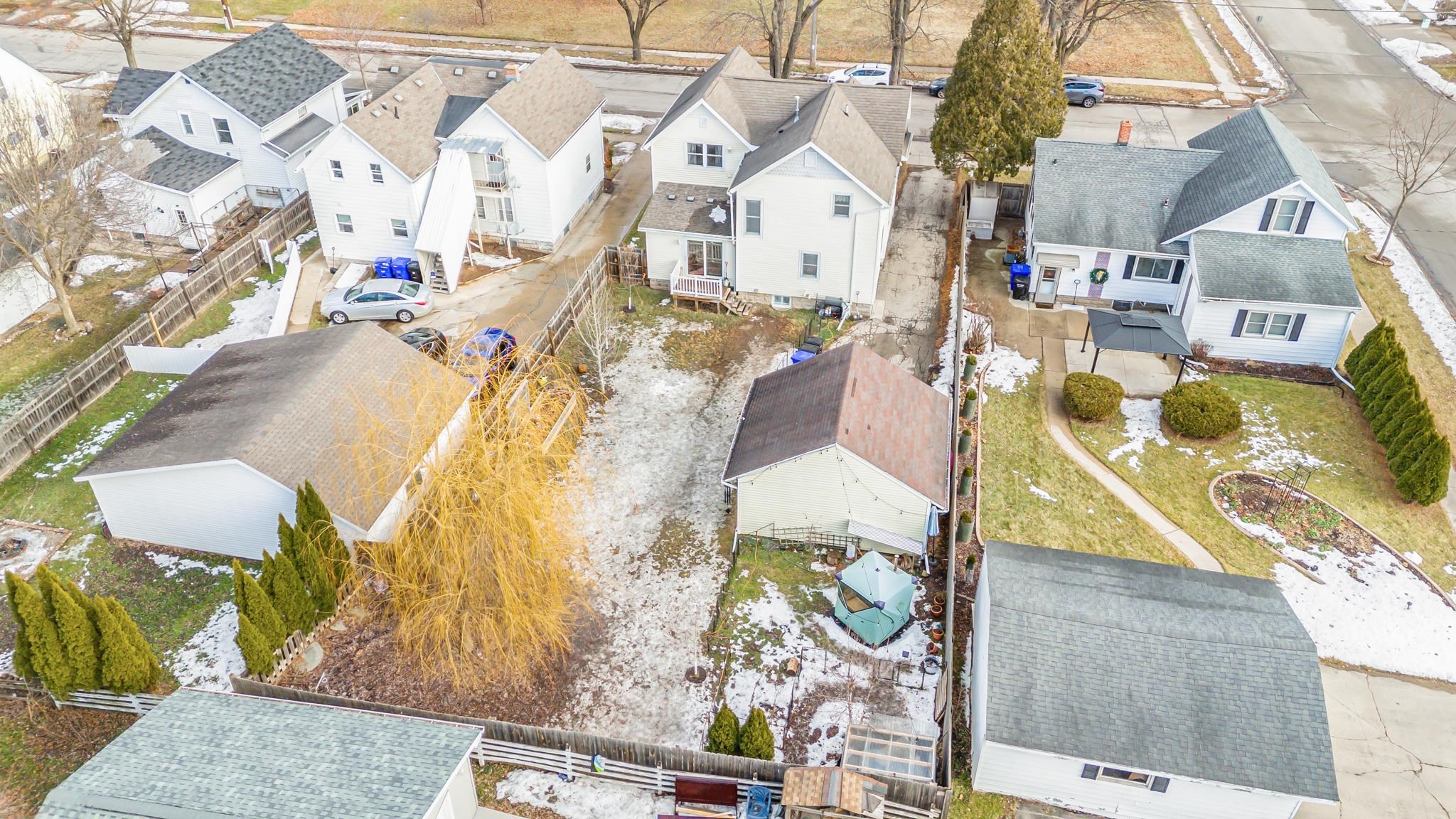 517 South Locust Street Appleton, WI 54914 - Photo 32 of 42