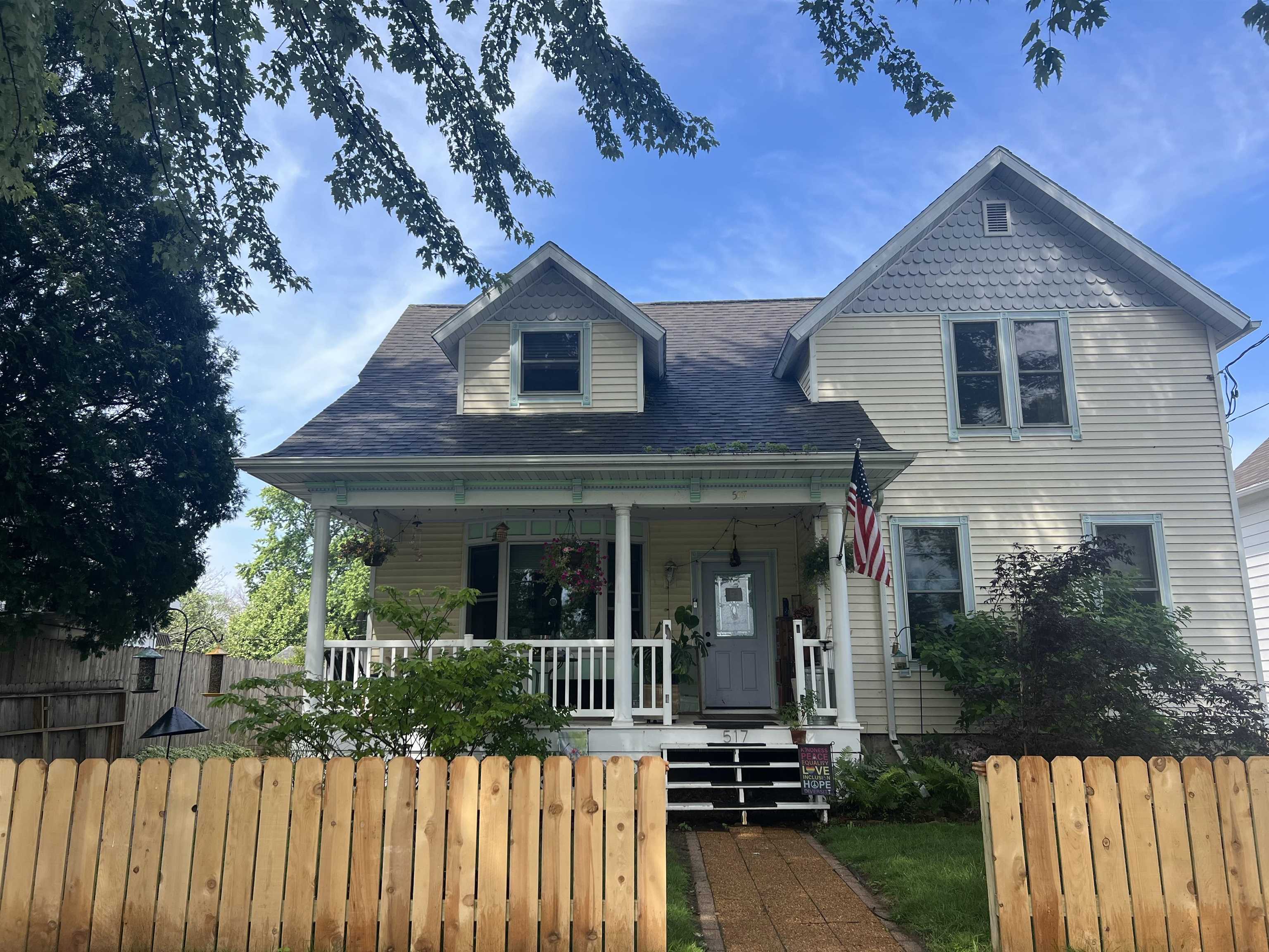 517 South Locust Street Appleton, WI 54914 - Photo 38 of 42