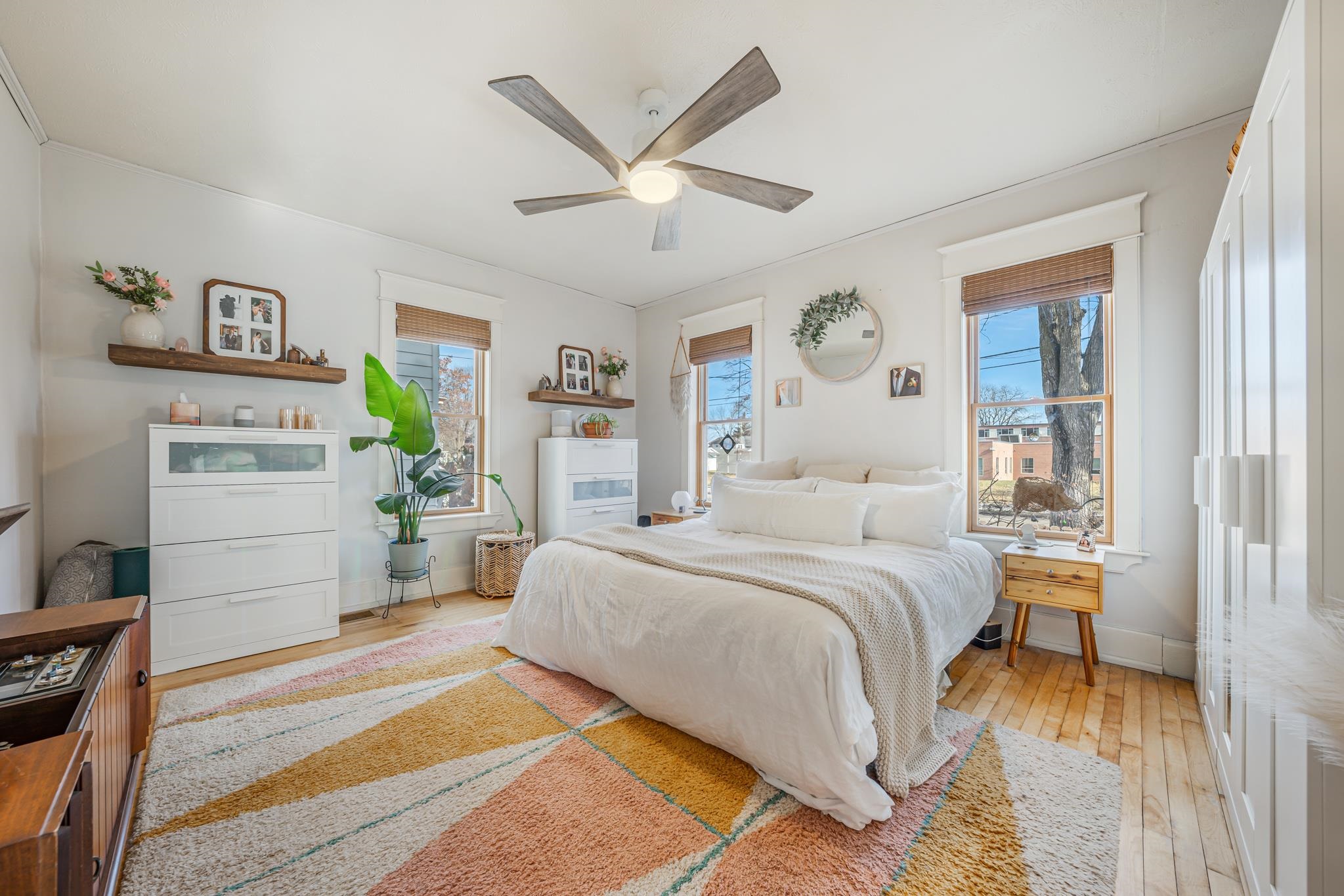 517 South Locust Street Appleton, WI 54914 - Photo 9 of 42