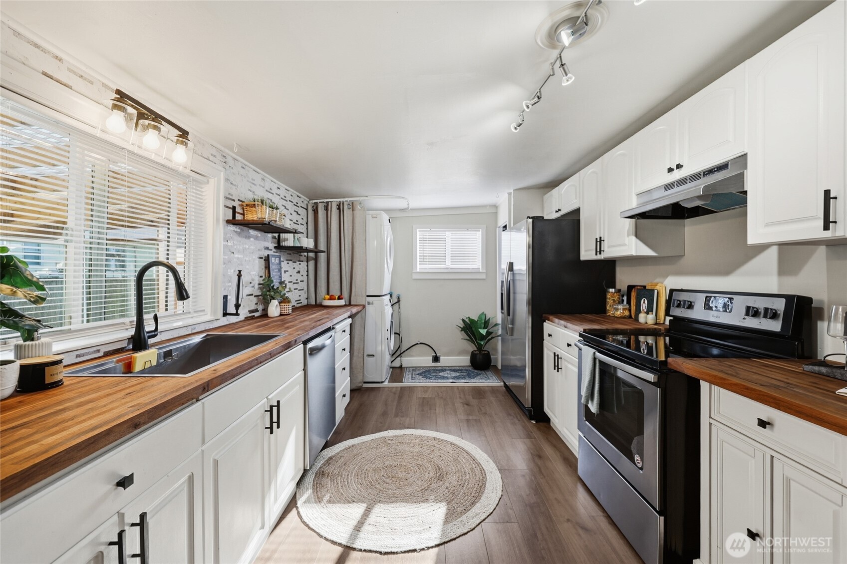 2324 Maple Street Everett, WA 98201 - Photo 18 of 40