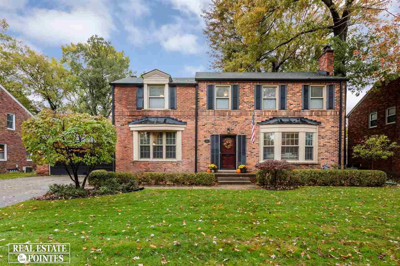 1901 Severn Road Grosse Pointe Woods, MI 48236 - Photo 1 of 37
