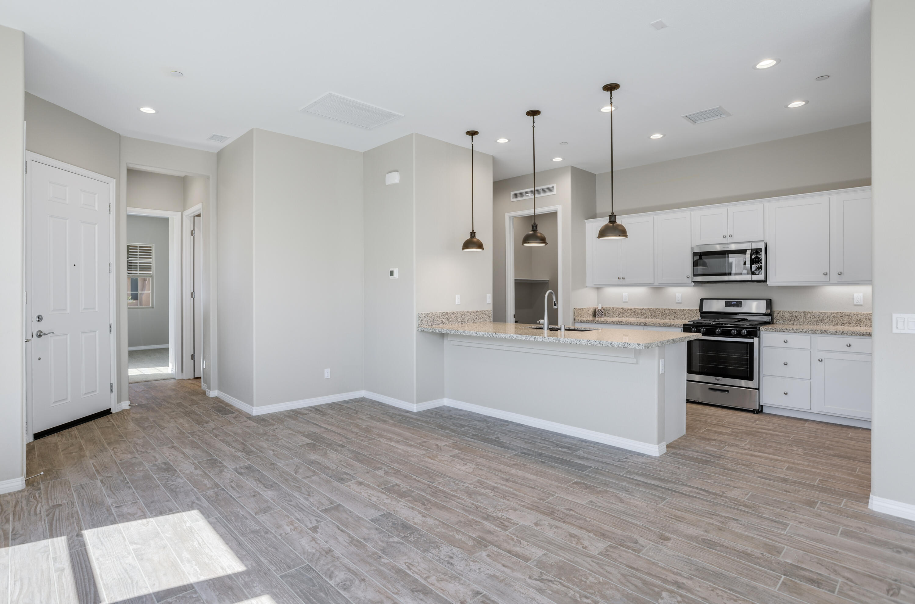 66 Claret Road Rancho Mirage, CA 92270 - Photo 5 of 28 04