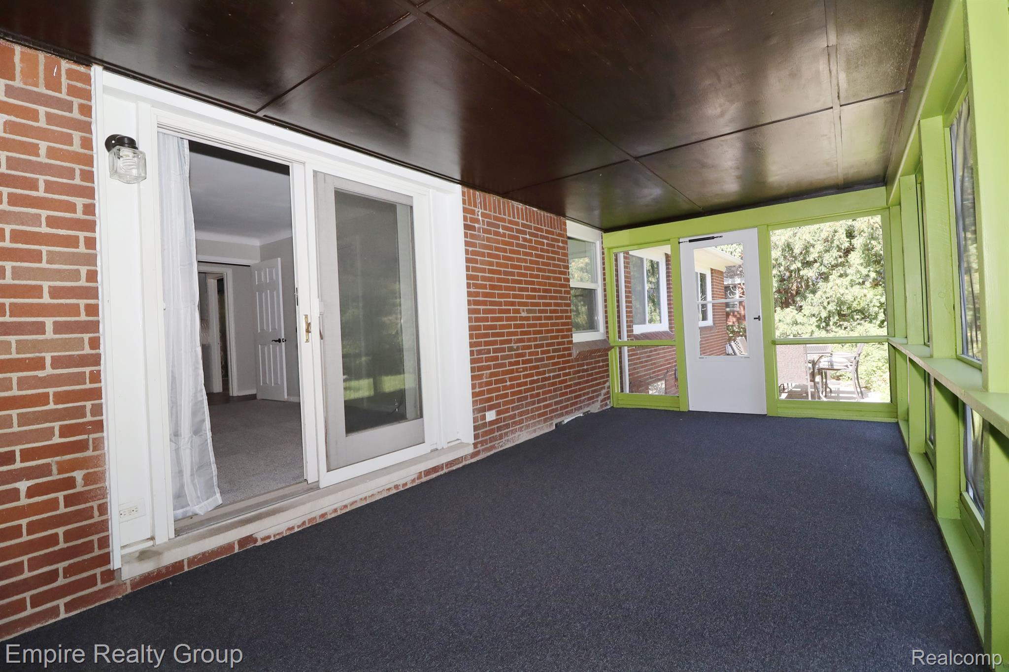 19852 Holiday Road Grosse Pointe, MI 48236 - Photo 51 of 54 Gallery Image 51