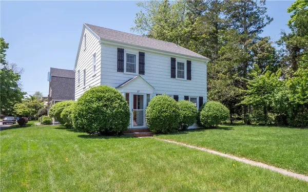 $3,900 | 27 Red Cross Avenue, Newport, RI 02840