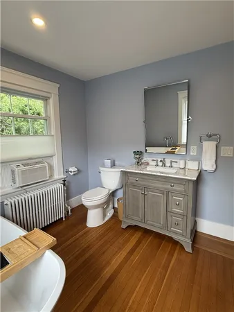 $3,900 | 27 Red Cross Avenue, Newport, RI 02840