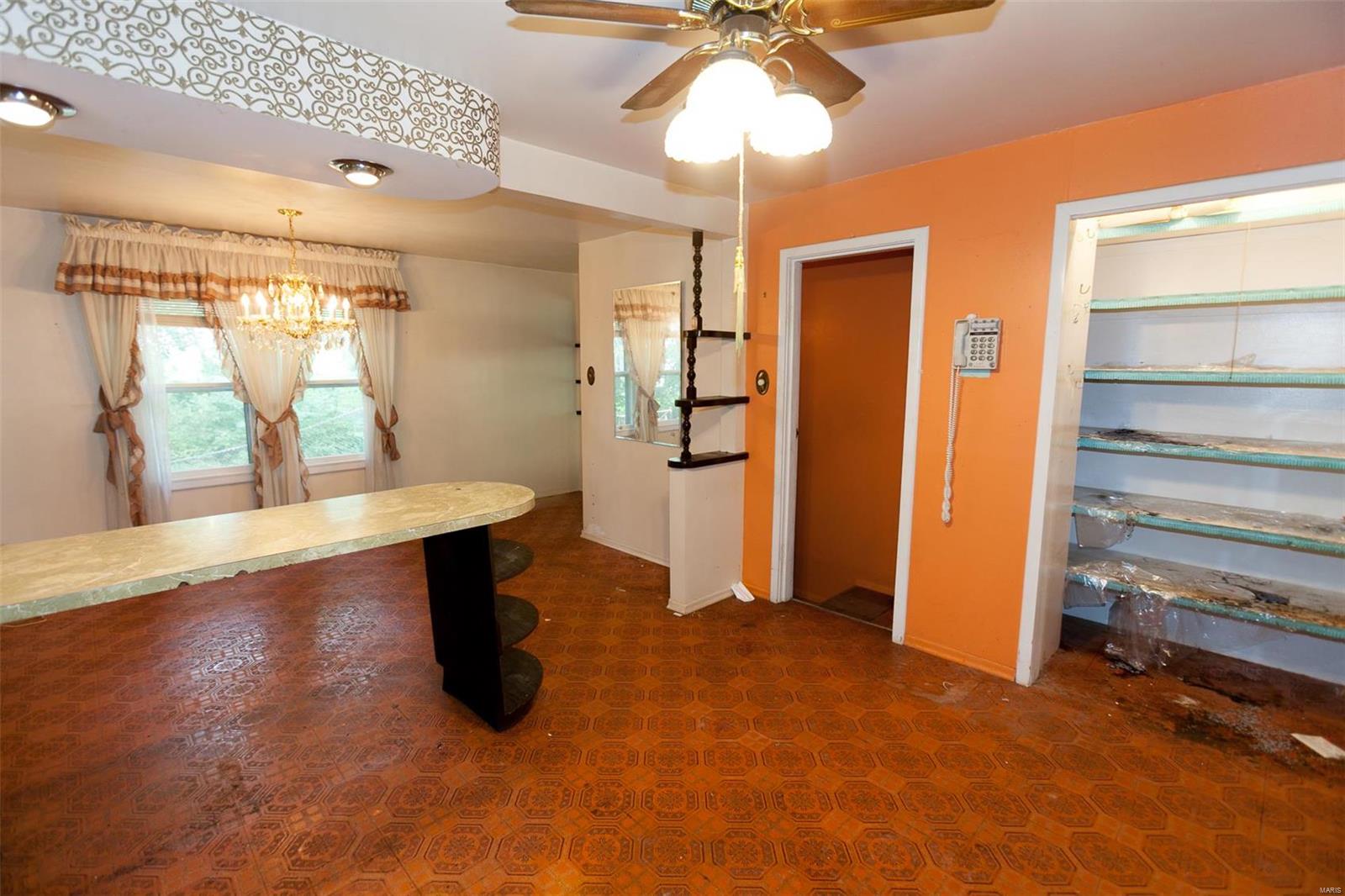 1097 Stein Road St. Louis, MO 63135 - Photo 12 of 42 Gallery Image 12