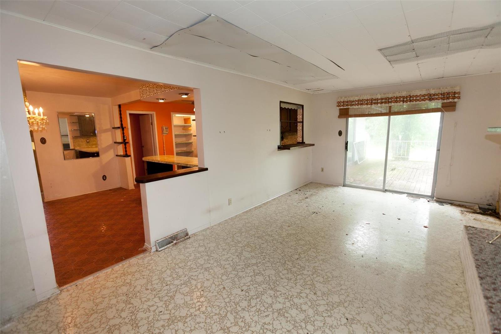 1097 Stein Road St. Louis, MO 63135 - Photo 16 of 42 Gallery Image 16