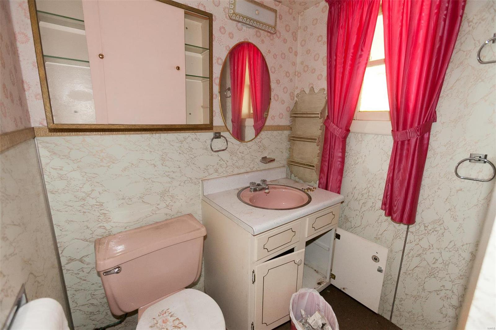 1097 Stein Road St. Louis, MO 63135 - Photo 21 of 42 Gallery Image 21