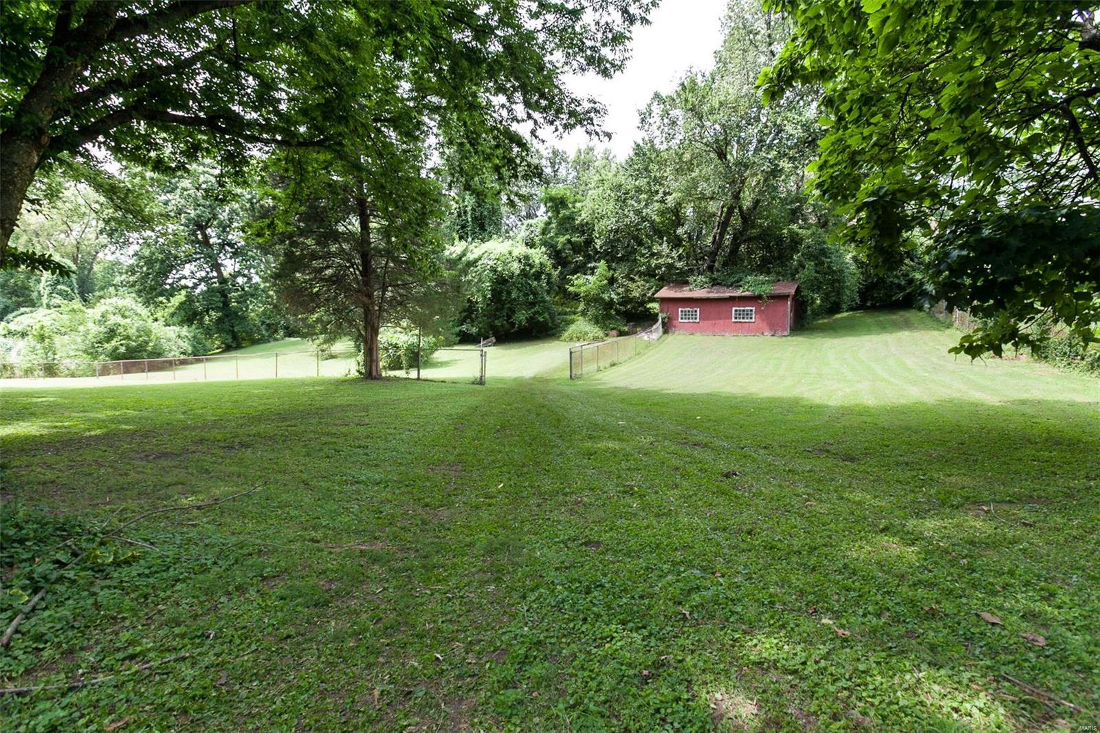 1097 Stein Road St. Louis, MO 63135 - Photo 40 of 42 Gallery Image 40