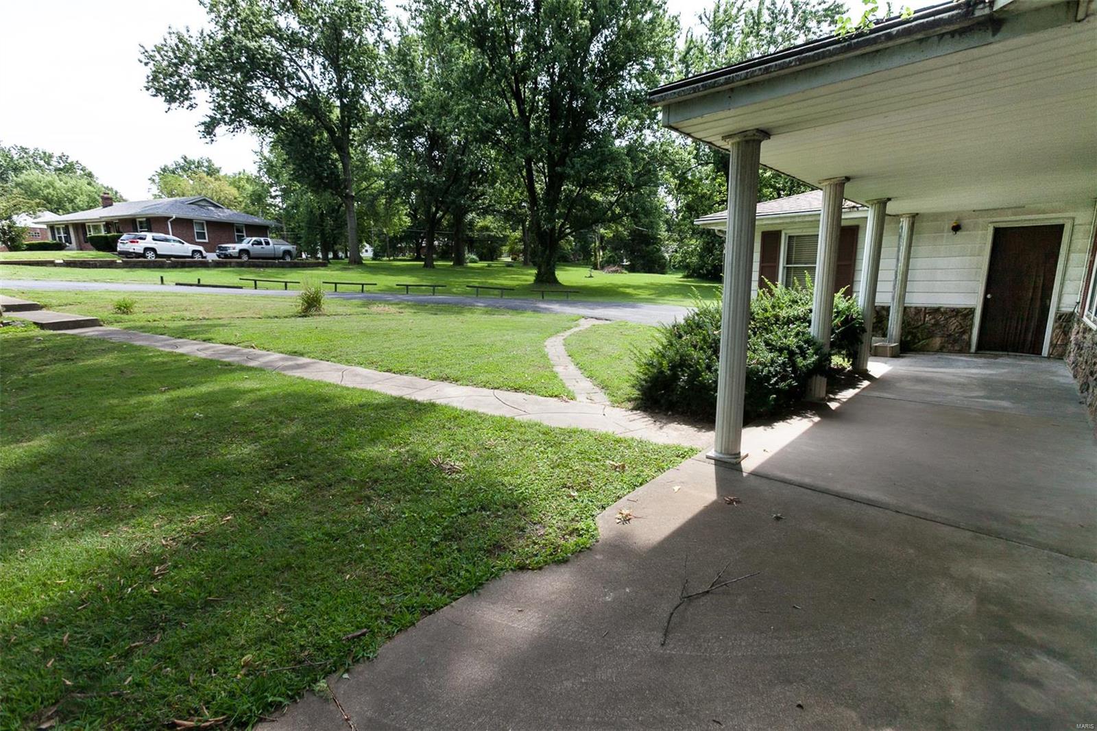 1097 Stein Road St. Louis, MO 63135 - Photo 42 of 42 Gallery Image 42