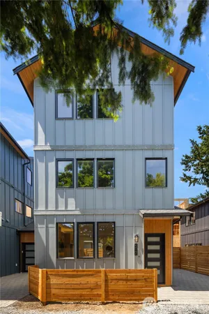 $699,000 | 512 North 92nd Street, Seattle, WA 98103