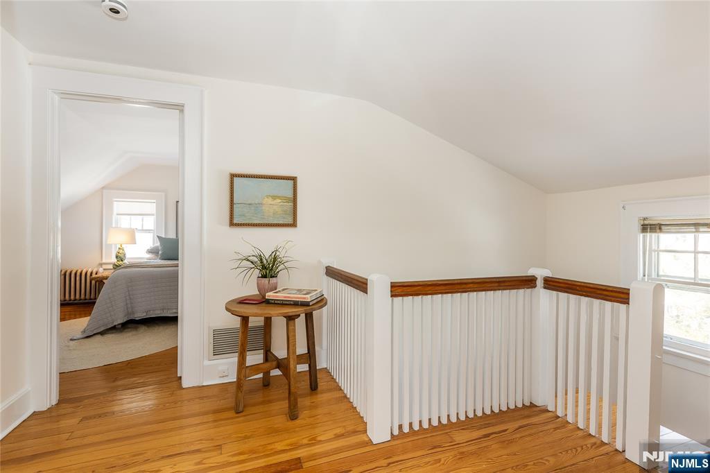 17 Mendl Terrace Montclair, NJ 07042 - Photo 24 of 31