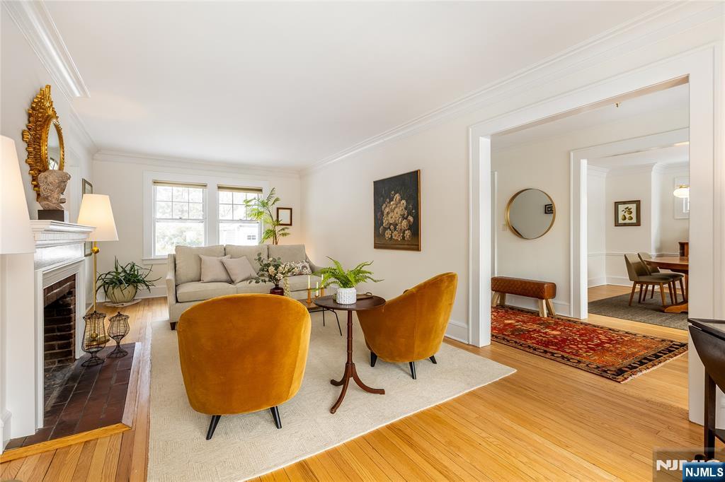 17 Mendl Terrace Montclair, NJ 07042 - Photo 5 of 31