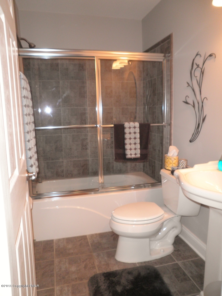 22 Turkey Ridge Kunkletown, PA 18058 - Photo 12 of 29 Main Bath W/ Tiled Floors & Shower