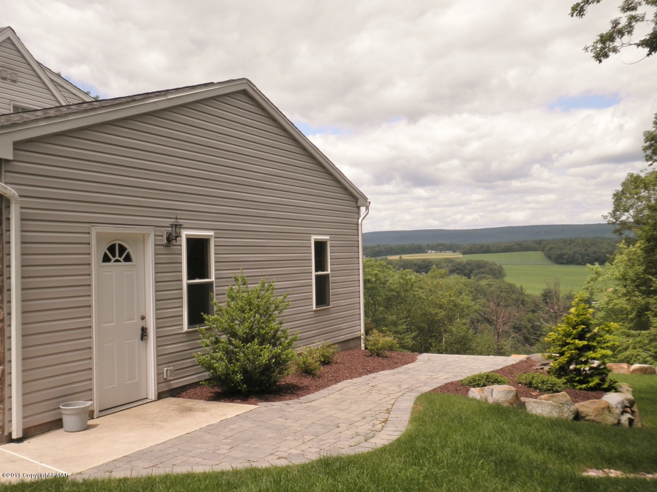 22 Turkey Ridge Kunkletown, PA 18058 - Photo 5 of 29 Side Entrance To 2 Car Garage