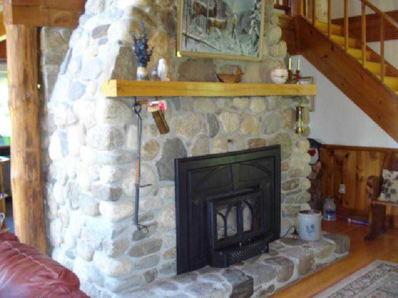 780 Hinckley Road Clinton, ME 04927 - Photo 7 of 30 Living Room.