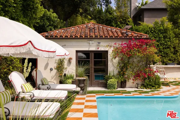 $26,000 | 1745 North Vista Street, Los Angeles, CA 90046