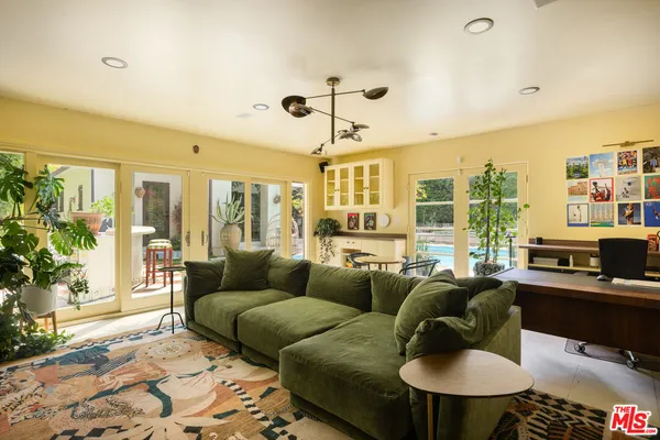 $26,000 | 1745 North Vista Street, Los Angeles, CA 90046